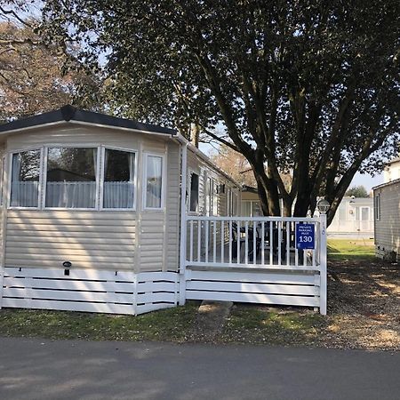 Mudeford Beach Lodge Eksteriør bilde