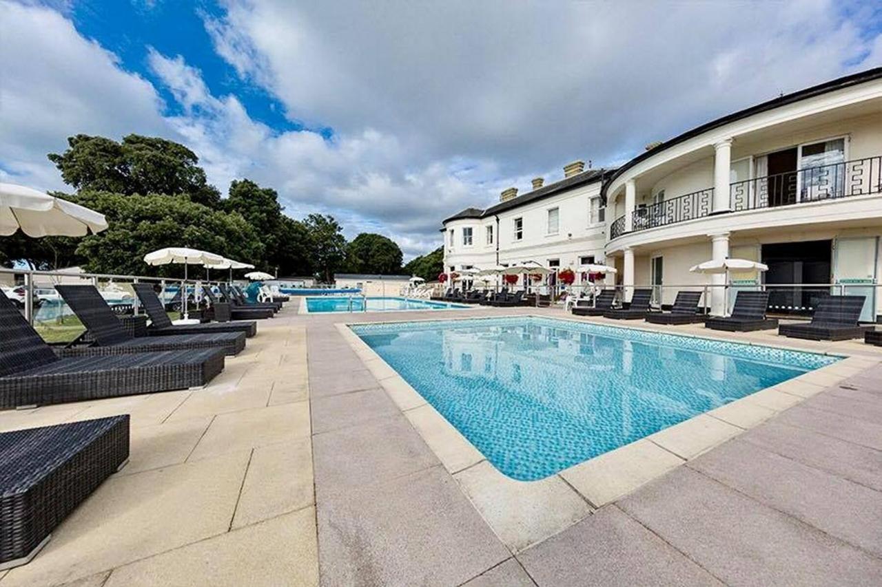 Mudeford Beach Lodge Eksteriør bilde