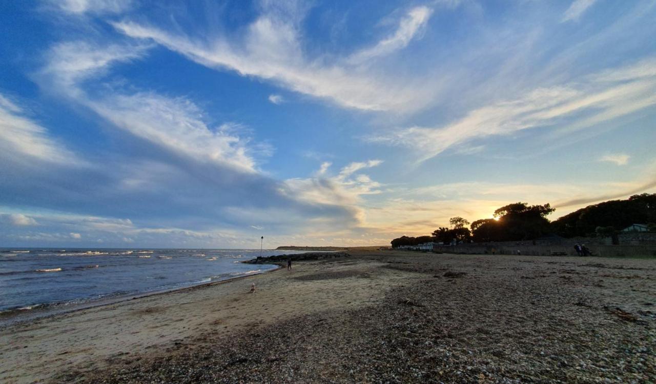 Mudeford Beach Lodge Eksteriør bilde